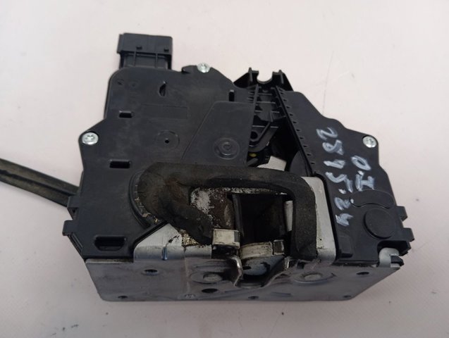 1395270080 Fiat/Alfa/Lancia Fecho da porta dianteira esquerda