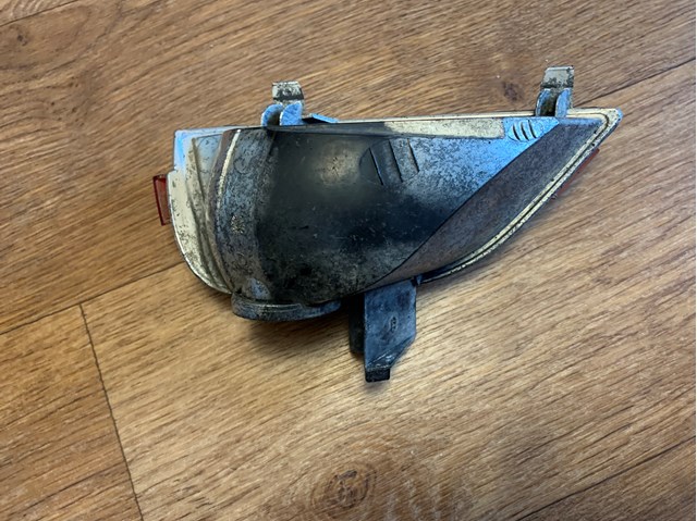 Compre 265800001R Renault (RVI) Lanterna do pára-choque traseiro direito