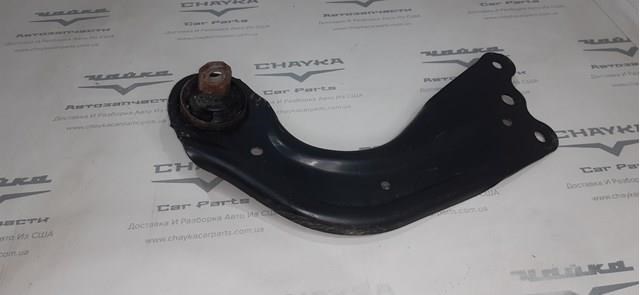 Braço oscilante (tração) longitudinal inferior direito de suspensão traseira Mazda KA0G28200A preço, a partir de 75,34 USD
