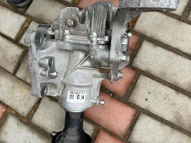 KN0327500 Mazda Caixa de transferência