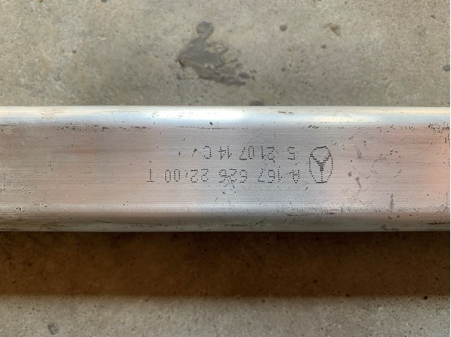 Viga inferior do radiador Mercedes 1676262200 preço, a partir de 51,24 USD