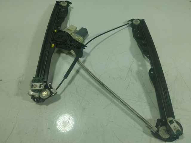 Mecanismo de acionamento de vidro da porta dianteira direita 9816273080 Peugeot/Citroen