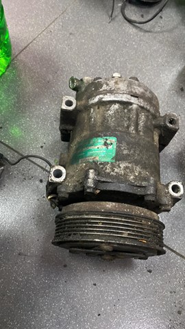 Compre 8200040681 Renault (RVI) Compressor de aparelho de ar condicionado