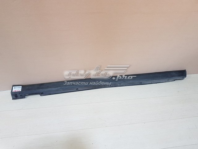 877522W000CA Hyundai/Kia Placa sobreposta (moldura) externa direita de acesso