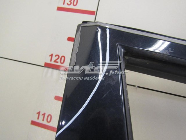 6800165844000 Suzuki Porta dianteira direita