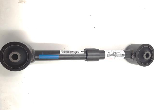 Braço oscilante (tração) longitudinal superior direito de suspensão traseira Toyota 4871060140 preço, a partir de 38,75 USD
