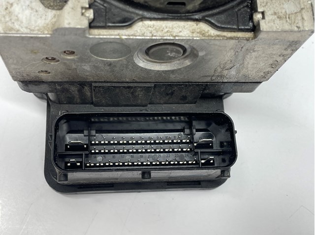 Unidade hidráulico de controlo ABS 13384014 General Motors