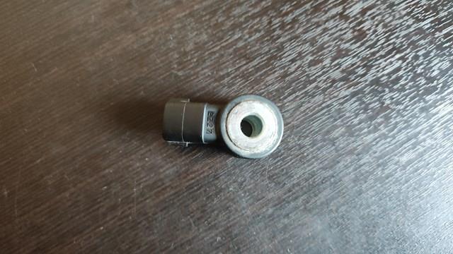 Braçadeira de plástico universal PA66GF30 Nissan/Infiniti