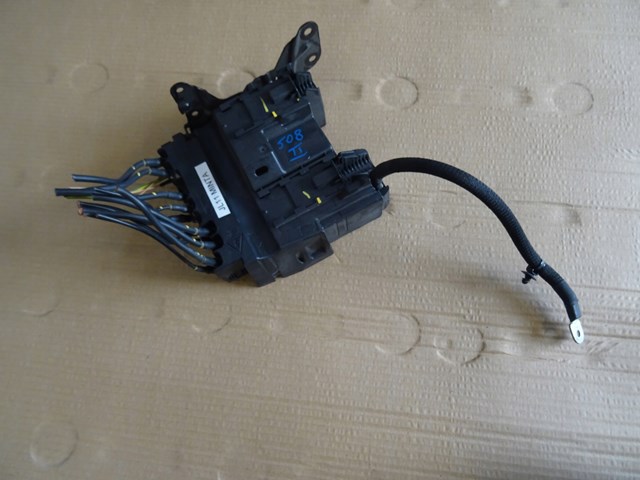 Unidade de dispositivos de segurança para Peugeot 3008 II MC, MR, MJ, M4