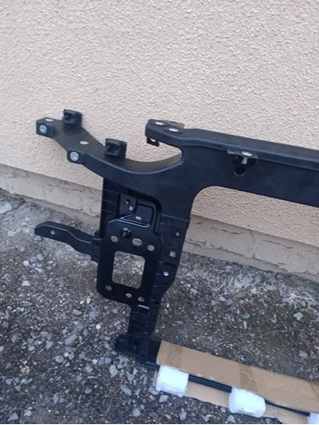Suporte do radiador montado (painel de montagem de fixação das luzes) FPS FP3268200 preço, a partir de 251,29 USD