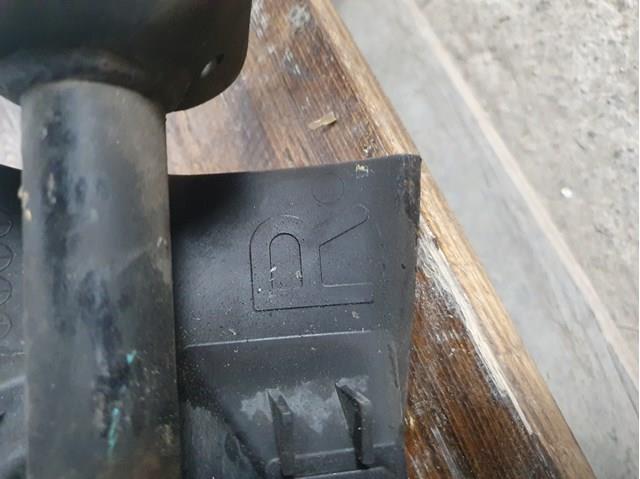 KB7W28500 Mazda Braço oscilante transversal direito de suspensão traseira