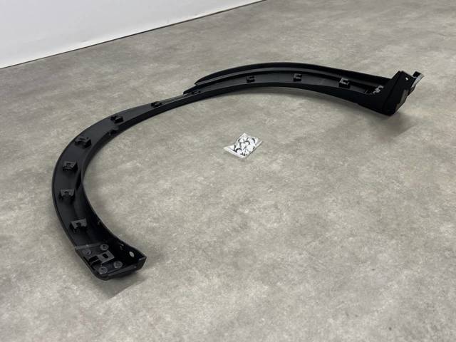 Expansor esquerdo (placa sobreposta) de arco do pára-lama traseiro Mazda KB7W51W60E preço, a partir de 65,14 USD
