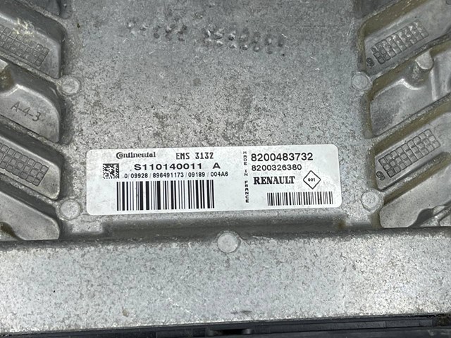 Módulo de direção (Centralina eletrônica) de motor Renault (RVI) S110140011A