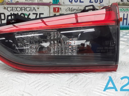 Lanterna traseira direita interna Mazda G45F513F0C