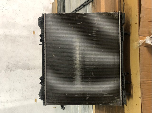 Radiador de esfriamento de motor LR062425 Land Rover
