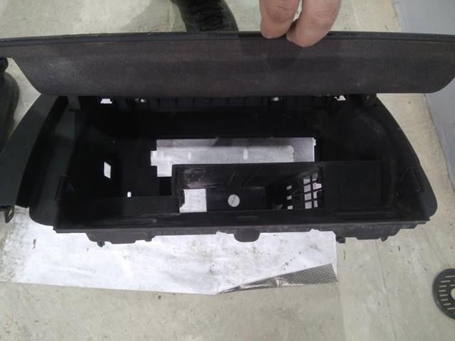 Caixa para porta-luvas (porta-luvas) 8V58803026PS VAG