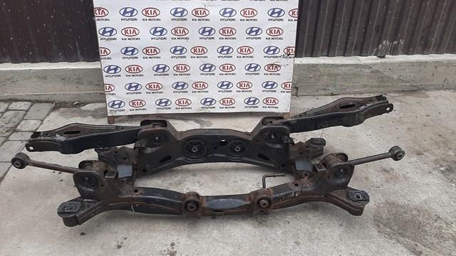 624052P400 Hyundai/Kia Viga de suspensão dianteira (plataforma veicular)
