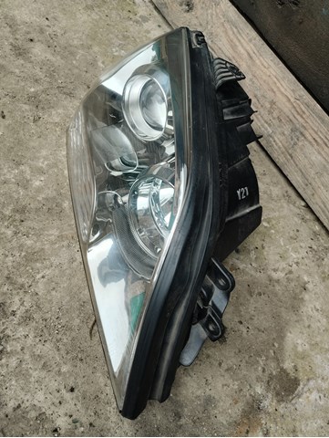 Luz direita Hyundai/Kia 921023E5XX