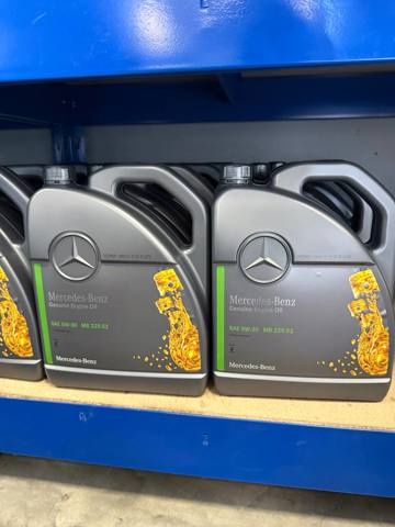 000989330913ABDE Mercedes Óleo para motor