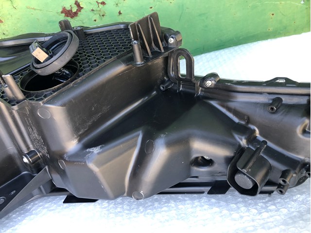 Luz direita Toyota 81130F4070 preço, a partir de 1678,46 USD