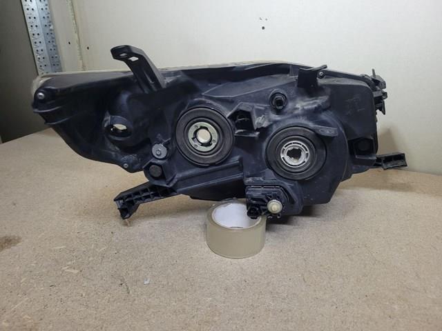 Luz esquerda 8117060L70 Toyota