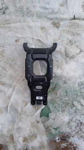 Suporte do radiador vertical (painel de montagem de fixação das luzes) Mercedes A1676265300
