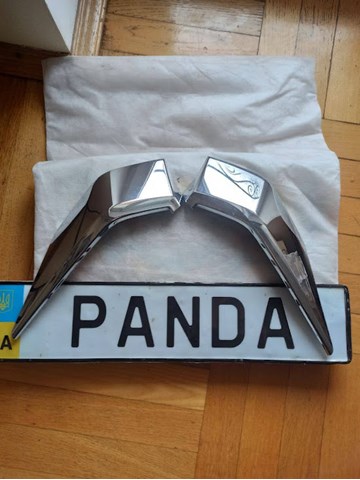 5314860030 Toyota Moldura da luz esquerda