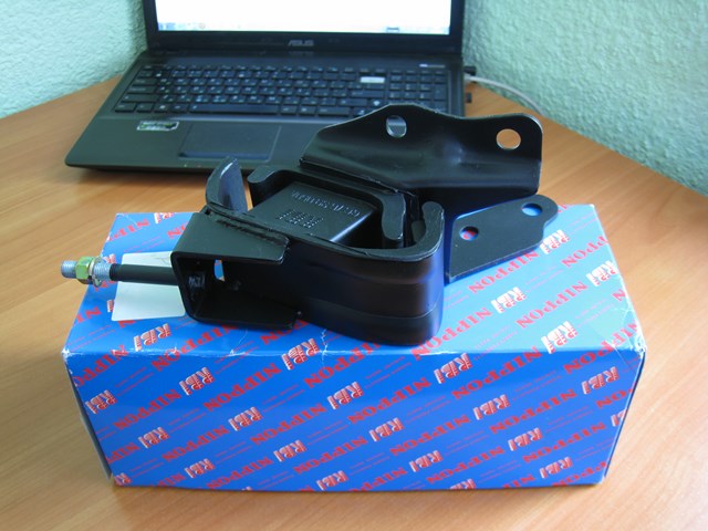 Coxim (suporte) dianteiro de motor RBI D1062F preço, a partir de 17,38 USD