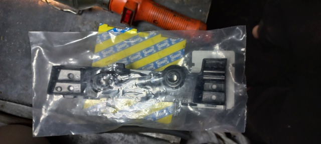 Consola do pára-choque dianteiro esquerdo Renault (RVI) 622231730R preço, a partir de 17,52 USD