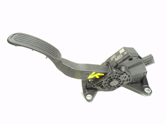 Pedal de gás (de acelerador) Toyota Yaris  P21