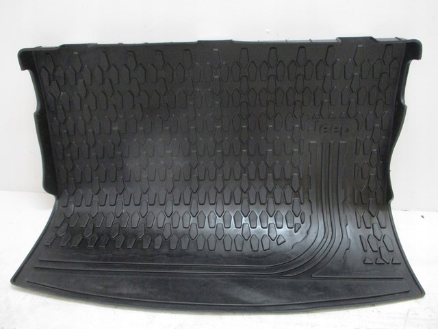 Tapete da seção de bagagem Chrysler 82214666 preço, a partir de 114,32 USD