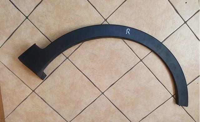 Expansor (placa sobreposta) de arco do pára-lama dianteiro direito Hyundai/Kia 877122W000CA