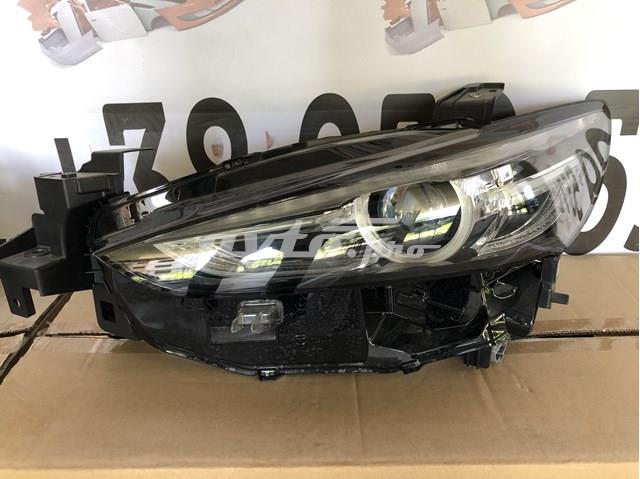 GRF851031A Mazda Luz direita