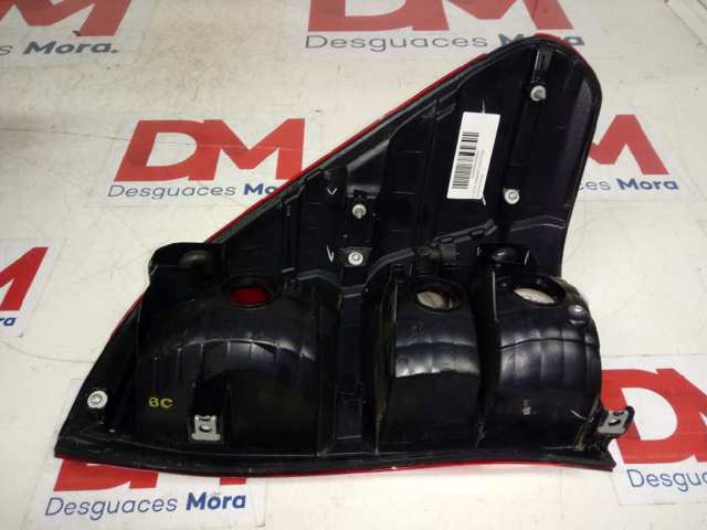 815600K291 Toyota Lanterna traseira esquerda