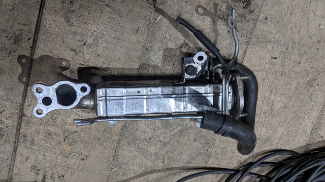 Radiador do sistema EGR de recirculação dos gases de escape Mazda SH012030Y preço, a partir de 163,45 USD