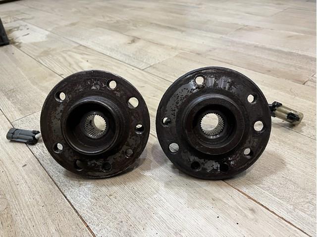 Cubo dianteiro General Motors 9117622 preço, a partir de 70,10 USD