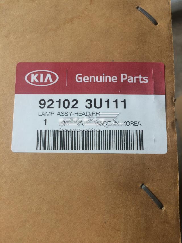 921023U111 Hyundai/Kia Luz direita