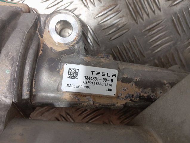 Compre 134483100B Tesla 