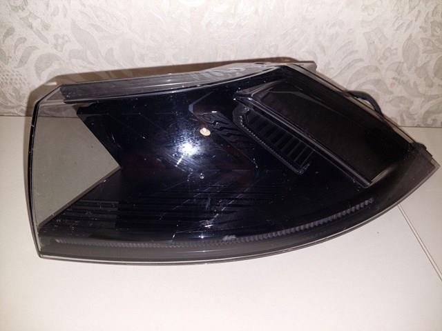 9813508480 Peugeot/Citroen Lanterna traseira direita externa