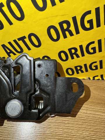 Fecho da capota KD3F56620A Mazda