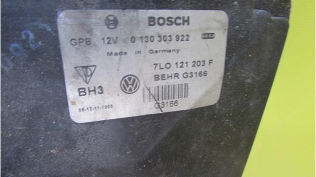 7L0121203 VAG Difusor do radiador de esfriamento, montado com motor e roda de aletas