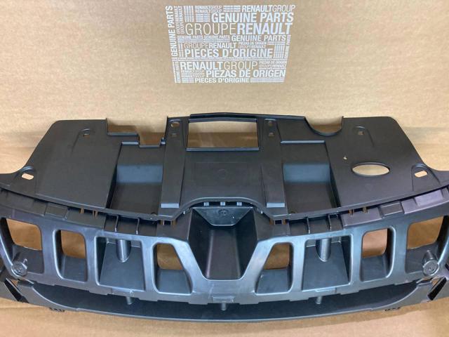 Grelha do radiador 620360001R Renault (RVI)