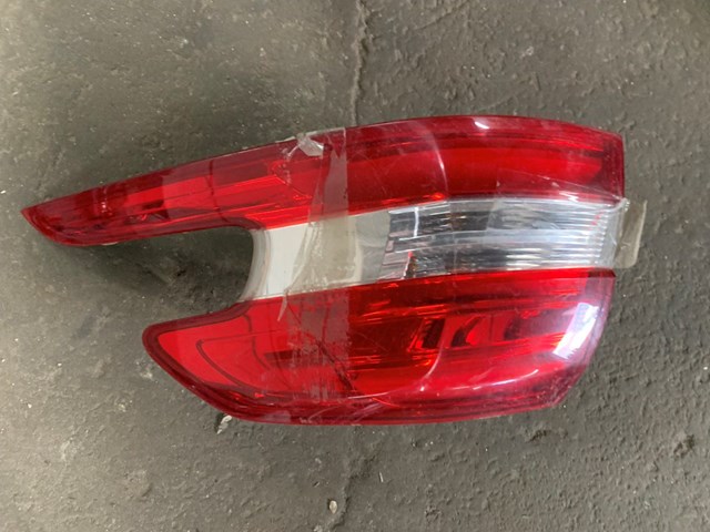 9678093880 Peugeot/Citroen Lanterna traseira direita externa