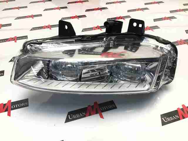 Luzes de nevoeiro esquerdas Land Rover LR026090