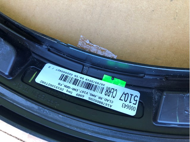 A16788002059999 Mercedes Expansor direito (placa sobreposta) de arco do pára-lama traseiro