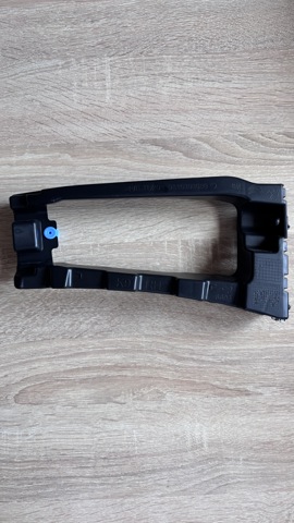 Consola direita do pára-choque traseiro externo Peugeot/Citroen 9816808680 preço, a partir de 49,97 USD