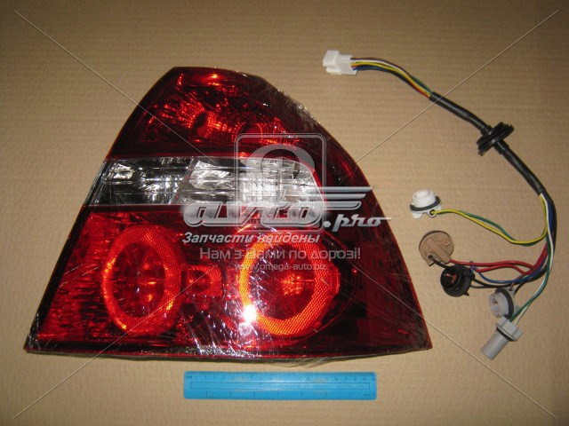 Compre 0160106F2C Tempest Lanterna traseira direita