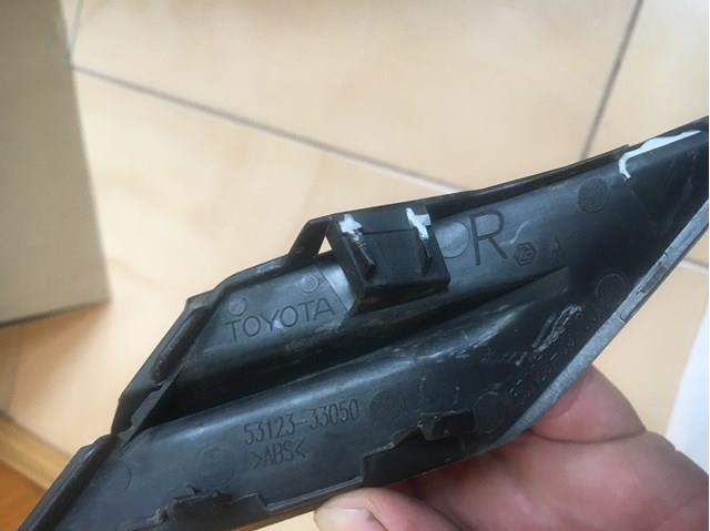Moldura de grelha do radiador direito Toyota 5312333050 preço, a partir de 61,20 USD