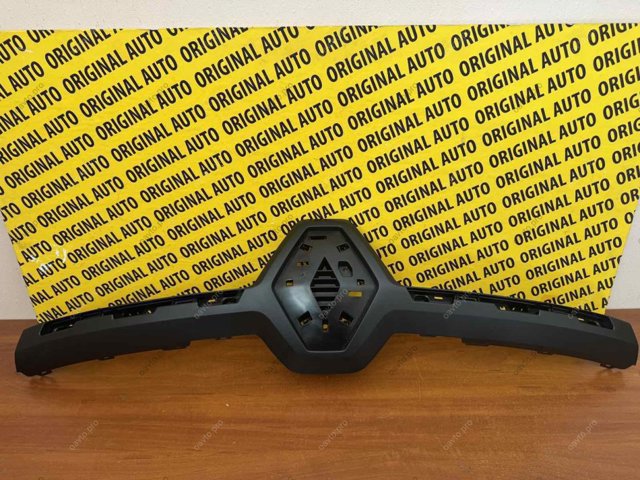 Moldura de grelha do radiador 623823514R Renault (RVI)