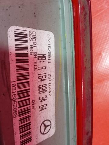 Lanterna traseira direita A1648203464 Mercedes